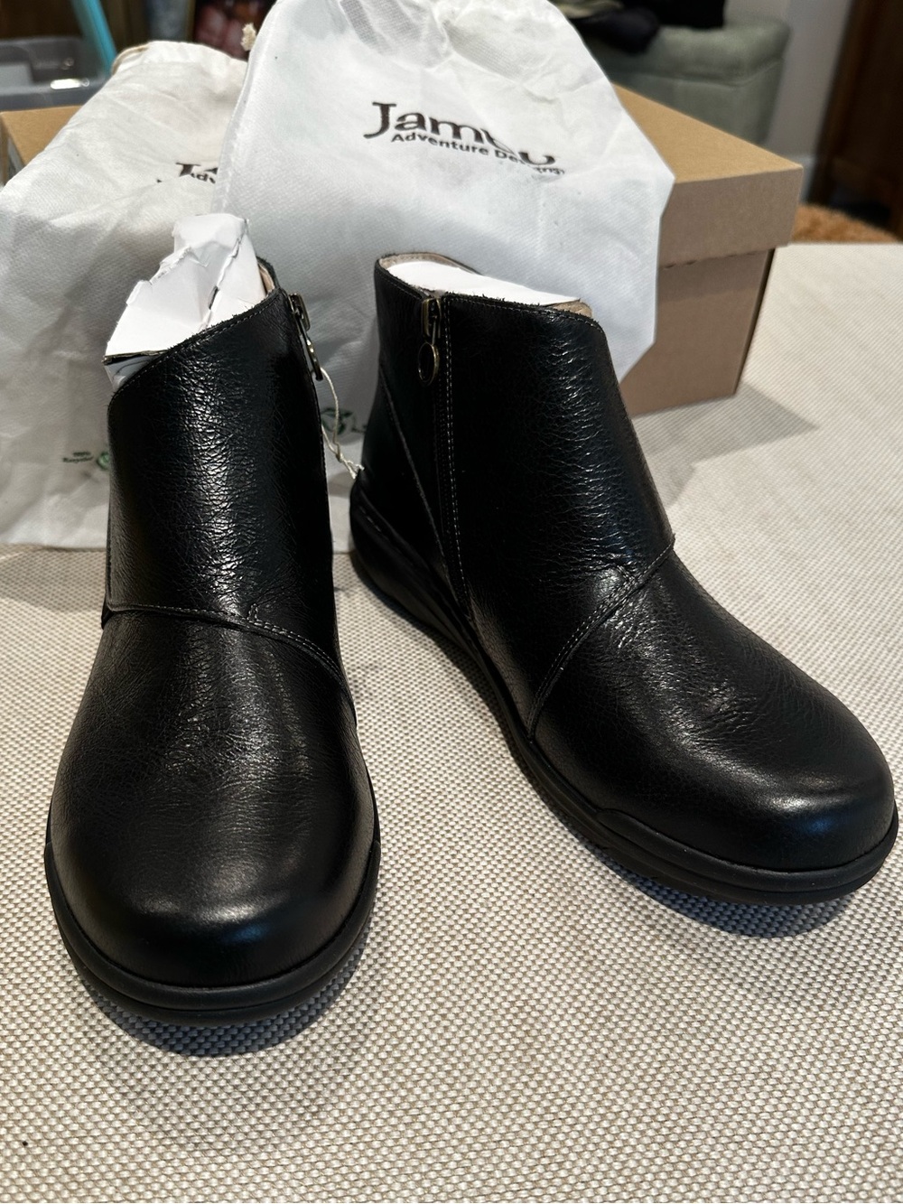 JAMBU size 9 Black Leather Bary Water Resistant Ankle Boot NEW $120